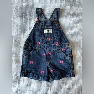 Great pink bow detailed Oshkosh short overalls